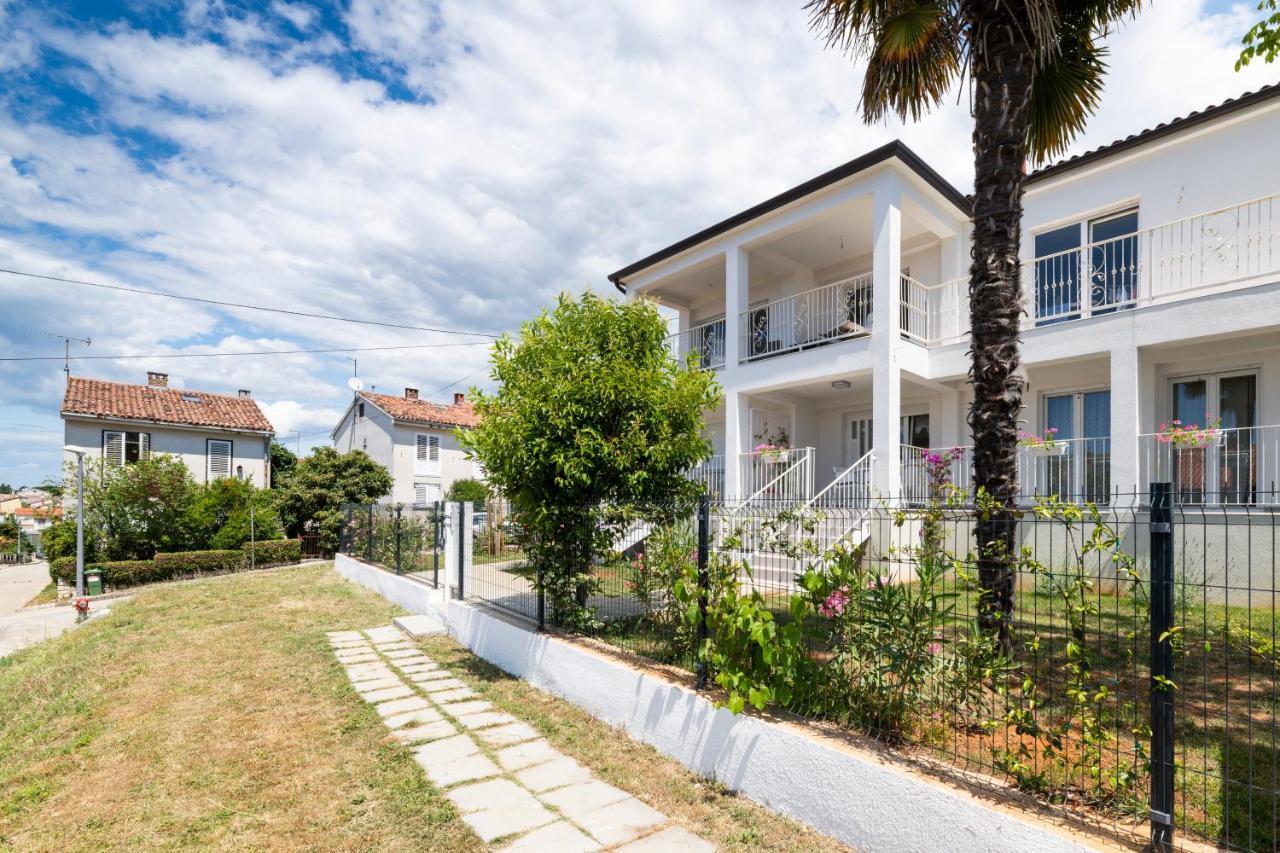 Pribetic Apartments Poreč Exteriör bild
