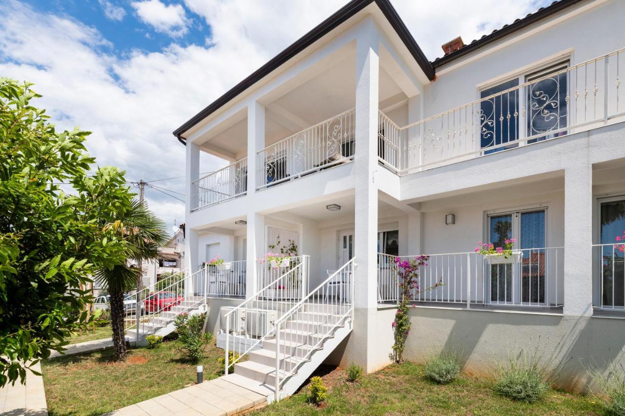 Pribetic Apartments Poreč Exteriör bild