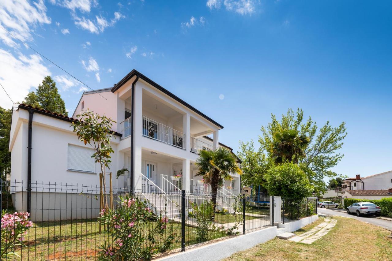 Pribetic Apartments Poreč Exteriör bild
